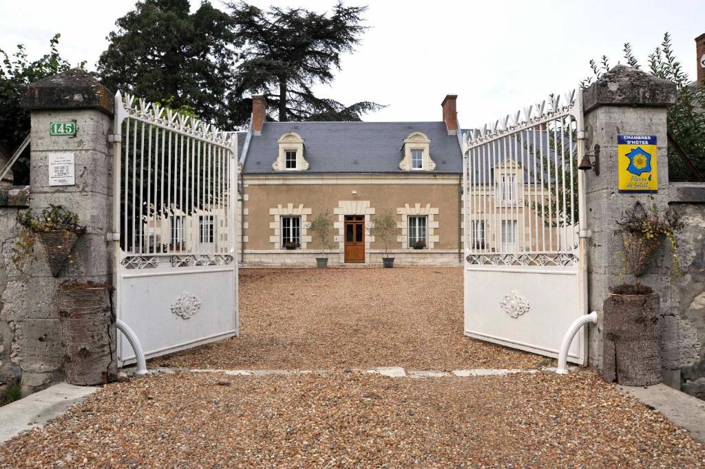Chambres Et Tables D'Hotes Le Voriou Couddes 外观 照片